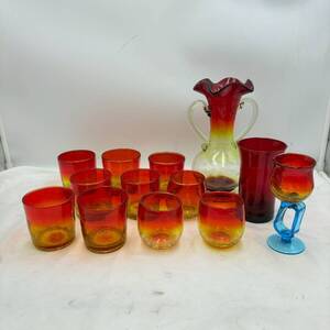 【送料無料】琉球ガラスまとめ グラス10点ワイングラス1点＋花瓶2点 赤橙系／手吹きガラス アンバー調 コレクション・インテリア用 現状品</a></h3>
                        