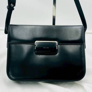 【送料無料】プラダ PRADA ショルダーバッグ 本革 ブラック ロゴ刻印 高級感</a></h3>
                        