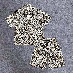 個性ヨーロッパ製※定価7万◆ブルガリア発※RISELIN 上下セット シルク混 薄手 ヒョウ柄 半袖シャツ アロハシャツ 短パン 夏 海 2XL/52</a></h3>
                        
