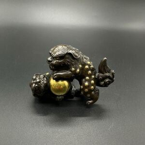 獅子　江戸　金工　四分一銀　金象嵌《大森英秀》金象嵌在銘花押 彫金　金工美術　獅子金工品　金工置物　骨董</a></h3>
                        
                        