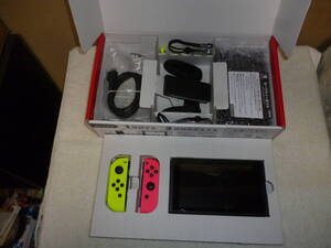 SWITCH一式/本体/付属品/箱/ソフト８本/本体専用ケース/カード専用ケース/本体ソフト動作確認済み</a></h3>
                        
                        