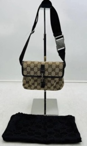 【送料無料】GUCCI 正規品 ウエストポーチ GGキャンバス 袋付き ユニセックス</a></h3>
                        