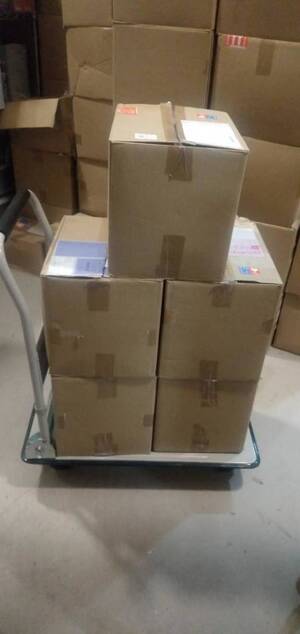 業販 缶バッジ 5箱 100サイズ 総重量55ｋｇ以上 5500個以上 大量 まとめ売り まとめてセット 手渡歓迎　卸販売 業者用 缶バッチ 缶バッヂ</a></h3>
                        
                        