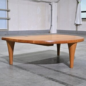 飛騨産業 キツツキ 20万 センターテーブル リビング ロー カフェ 半円型 オーバル 飾り台 オーク材 楢 無垢 ナチュラル _森のことば HIDA</a></h3>
                        
                        