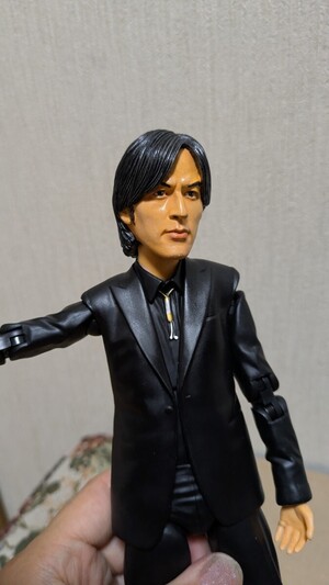 B'Z　稲葉浩志さんカスタムフィギュア</a></h3>
                        
                        