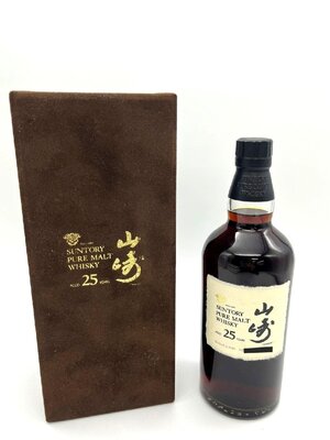 【東京都限定発送商品】【未開栓 ベロアケース付】SUNTORY サントリー 山崎 25年 1998年 ピュアモルト ウイスキー 700ml 43％【古酒】</a></h3>
                        
                        