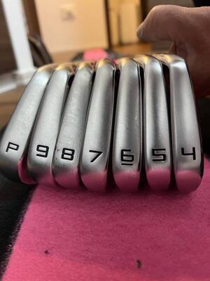 P7MC #4-PW 希少 7本 New Diamana Thump 95 (S) 日本仕様 NEW P・7MC テーラーメイド セレクトストア限定 2023年 ディアマナ</a></h3>
                        
                        