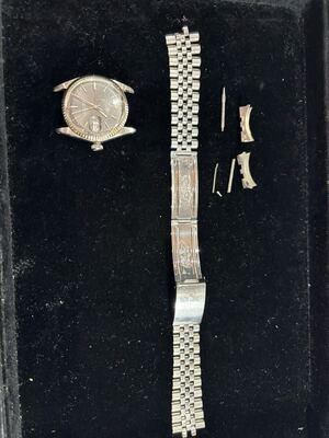 ロレックス デイトジャスト 1601 Rolex Datejust Ref.1601 ビンテージ品 ベゼルWG ギャラなし 箱無し ジャンク品に近い 1円~</a></h3>
                        
                        