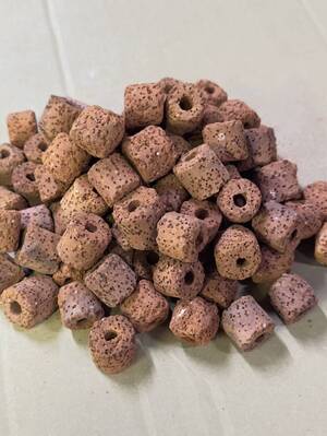 boxwater 5kg ろ材 濾過材 水質浄化抜群高品質多孔溶岩石パワーリング 新品 水槽 ダトニオ アロワナ バクテリア定着 フィルター 追加OK</a></h3>
                        